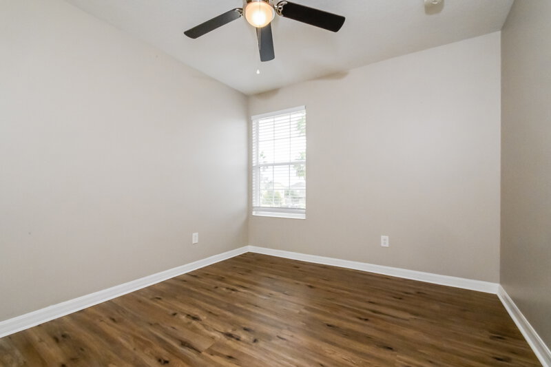 2,015/Mo, 2360 Richwood Pike Dr Ruskin, FL 33570 Bedroom View 3