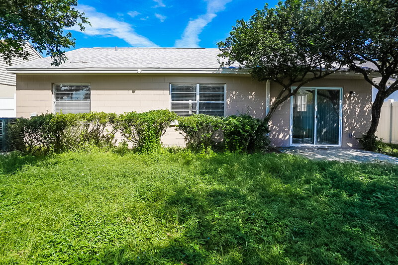 3,920/Mo, 8920 Camino Villa Blvd Tampa, FL 33635 Rear View