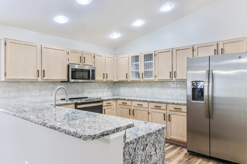 2,425/Mo, 1318 Brahma Dr Valrico, FL 33594 Kitchen View 2