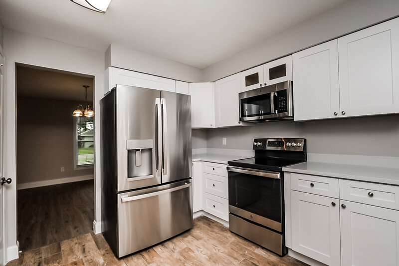 2,590/Mo, 15723 Woodshed Pl Tampa, FL 33624 Kitchen View 2