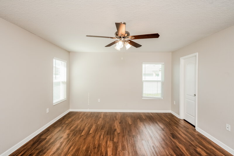 2,415/Mo, 7634 Tangle Rush Dr Gibsonton, FL 33534 Main Bedroom View