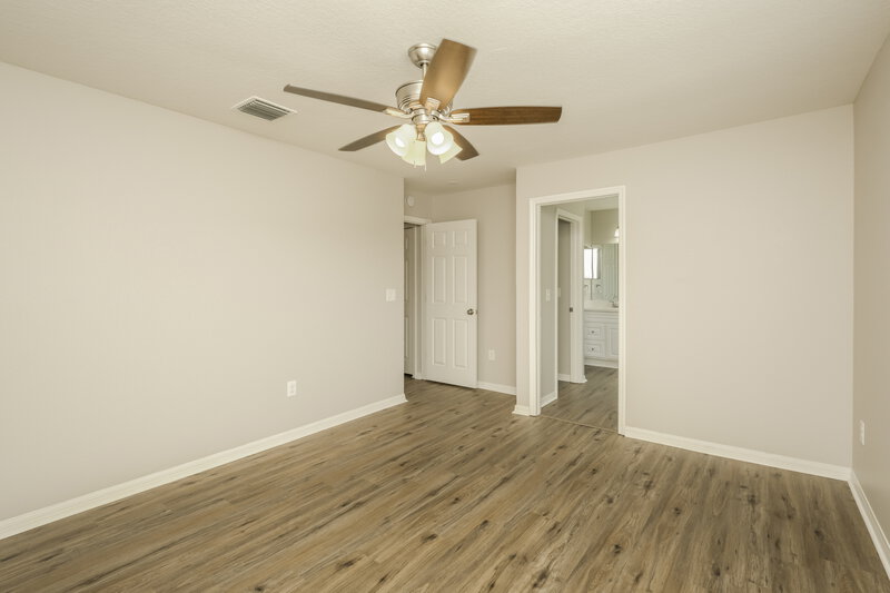 2,490/Mo, 13114 Fennway Ridge Dr Riverview, FL 33579 Main Bedroom View 2