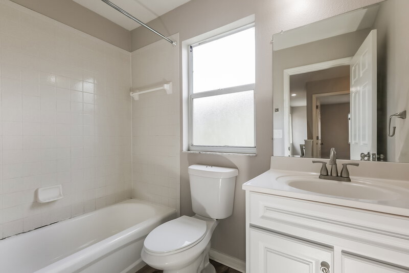 2,245/Mo, 13114 Fennway Ridge Dr Riverview, FL 33579 Bathroom View