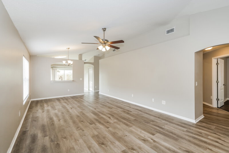 2,110/Mo, 18131 Lembrecht Way Tampa, FL 33647 Living Room View 2