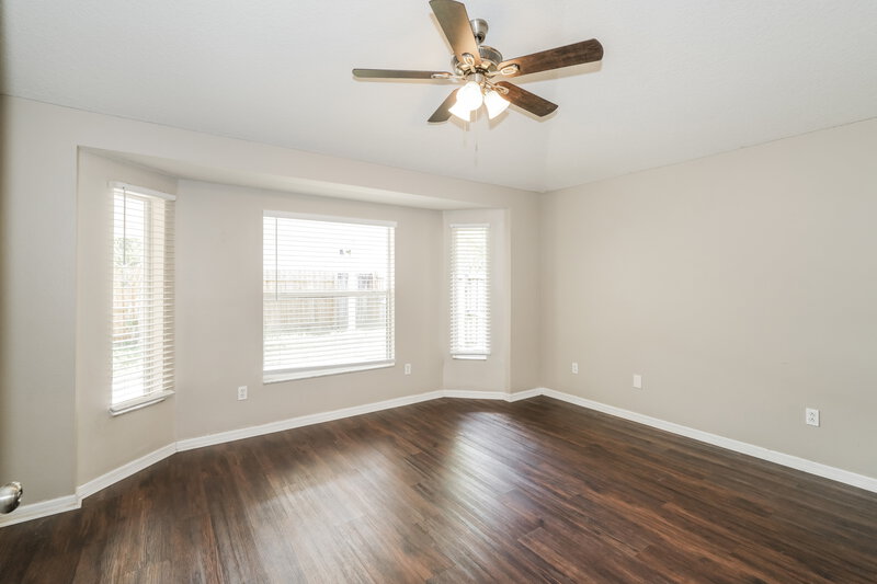 2,110/Mo, 18131 Lembrecht Way Tampa, FL 33647 Main Bedroom View