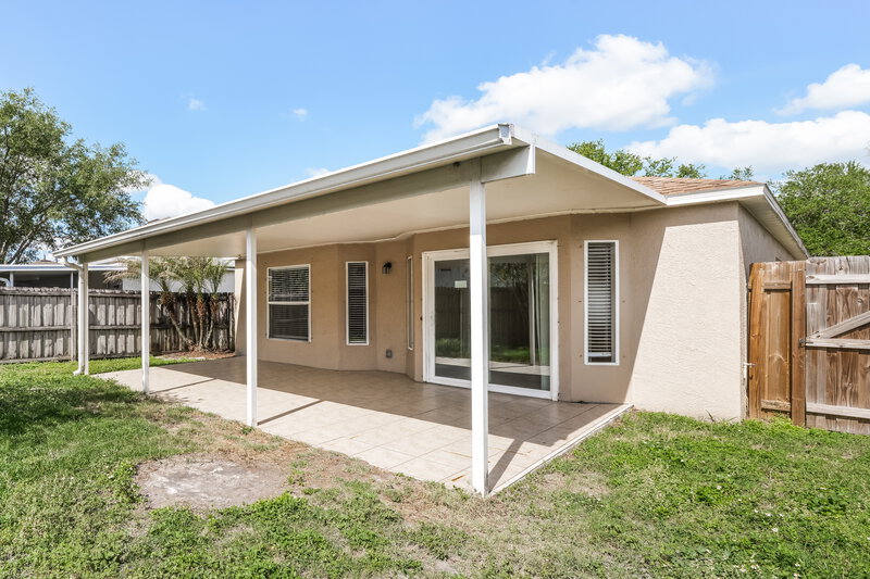 2,110/Mo, 18131 Lembrecht Way Tampa, FL 33647 Rear View