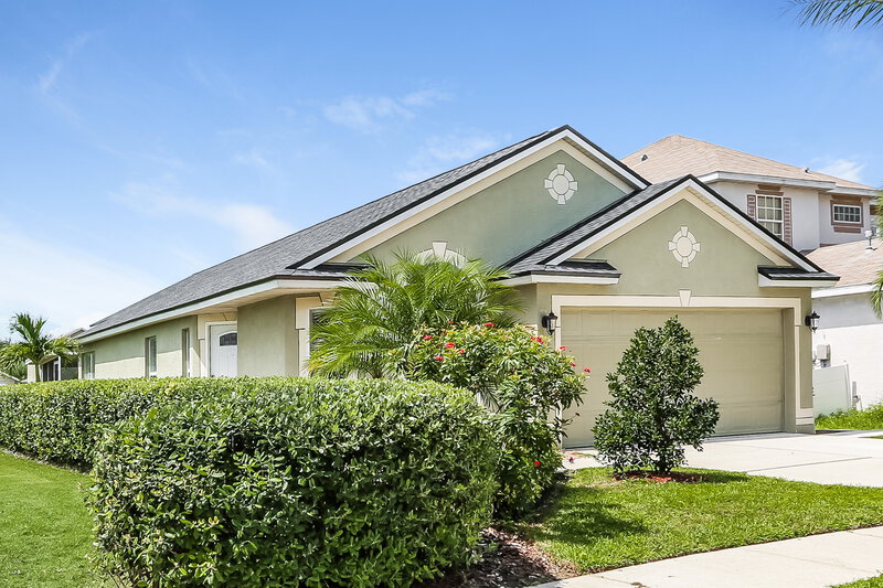 2,300/Mo, 7875 Bristol Park Dr Apollo Beach, FL 33572 Front View