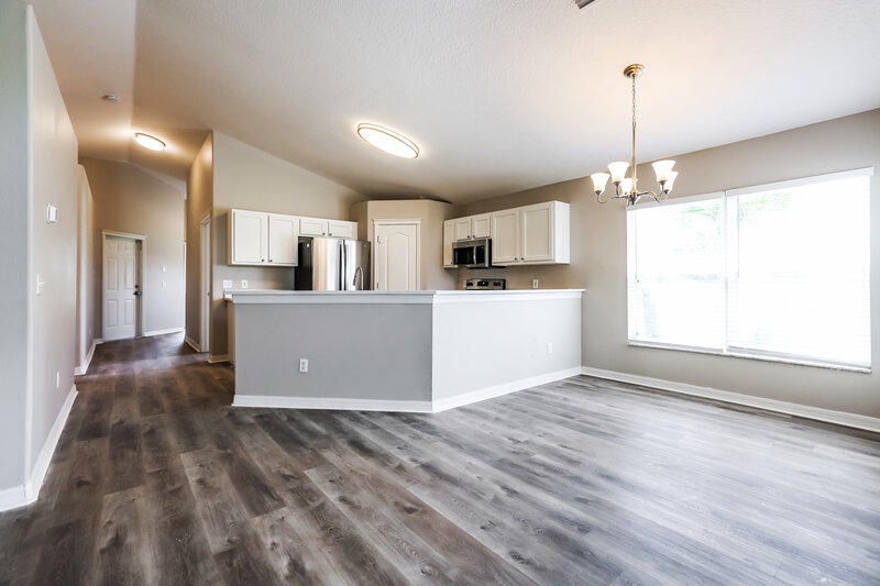 2,300/Mo, 7875 Bristol Park Dr Apollo Beach, FL 33572 Living Room View
