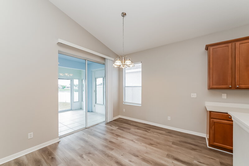 2,400/Mo, 5110 Clover Mist Dr Apollo Beach, FL 33572 Breakfast Nook View