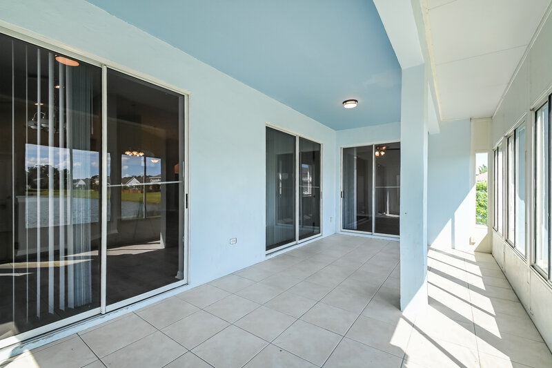 4,000/Mo, 5110 Clover Mist Dr Apollo Beach, FL 33572 Sun Room View