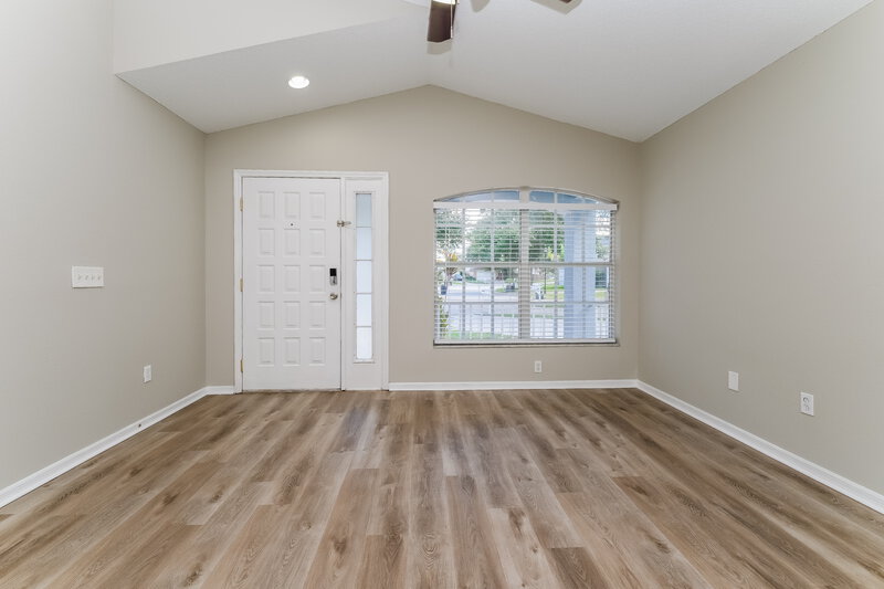 2,055/Mo, 6123 Sand Key Ln Wesley Chapel, FL 33545 Living Room View 2