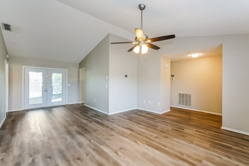 2,080/Mo, 7206 Orchid Lake Rd New Port Richey, FL 34653 Living Room View