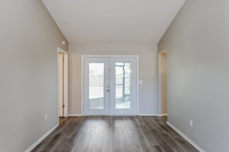 2,080/Mo, 7206 Orchid Lake Rd New Port Richey, FL 34653 Living Room View 3