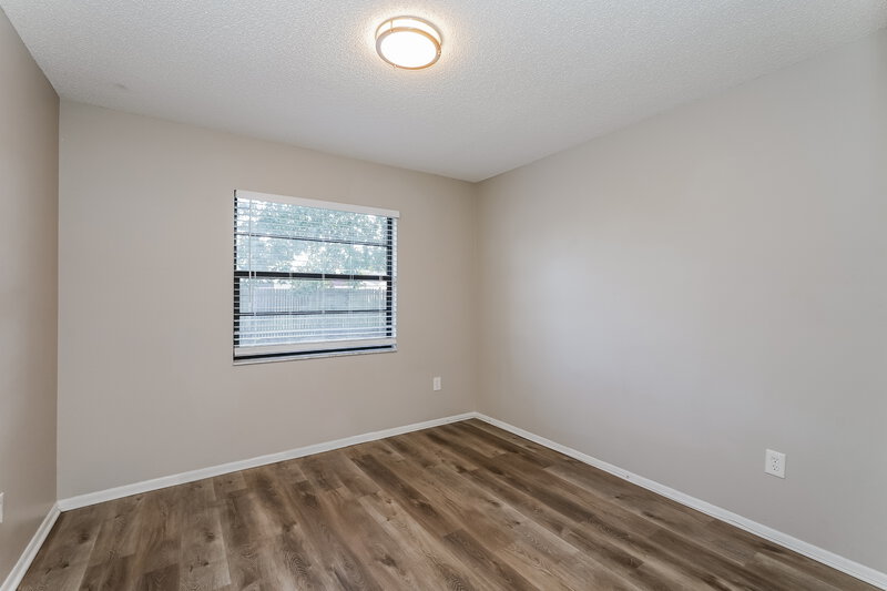 2,080/Mo, 7206 Orchid Lake Rd New Port Richey, FL 34653 Bedroom View 2