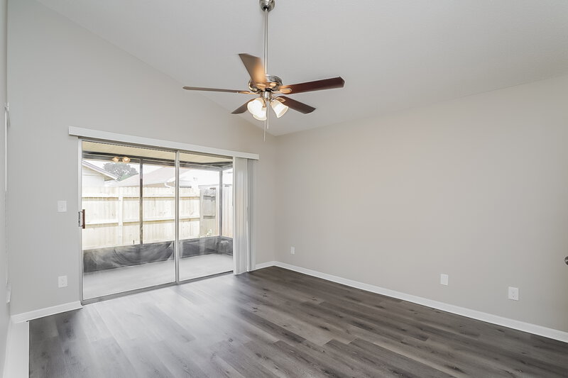 2,430/Mo, 5312 Southwick Dr Tampa, FL 33624 Living Room View 4