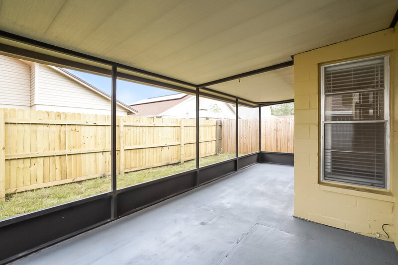 2,430/Mo, 5312 Southwick Dr Tampa, FL 33624 Screen Porch View