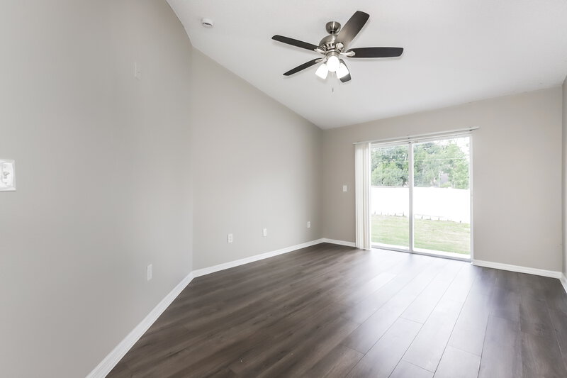 2,345/Mo, 301 Abigail Rd Plant City, FL 33563 Main Bedroom View