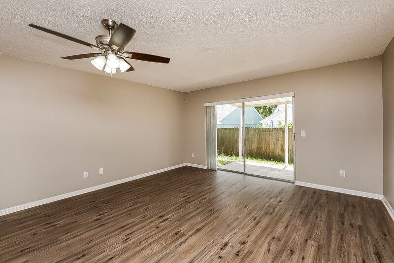 1,765/Mo, 8420 Duval Dr Port Richey, FL 34668 Living Room View 2