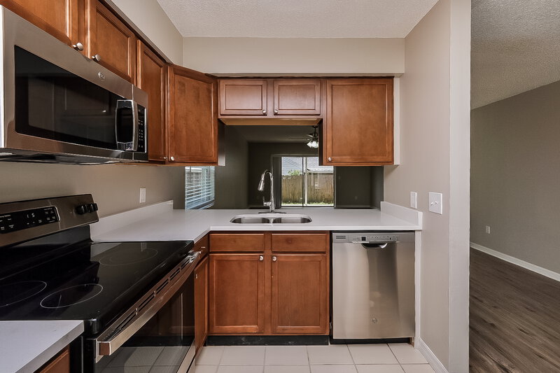 1,765/Mo, 8420 Duval Dr Port Richey, FL 34668 Kitchen View