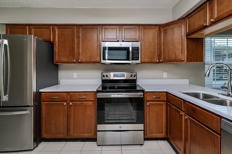 1,765/Mo, 8420 Duval Dr Port Richey, FL 34668 Kitchen View 2