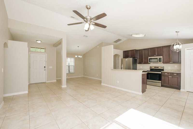 2,970/Mo, 5616 Brookdale Way Tampa, FL 33625 Living Room View 2
