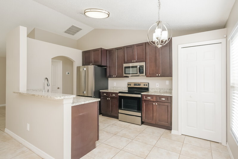 2,970/Mo, 5616 Brookdale Way Tampa, FL 33625 Kitchen View 2