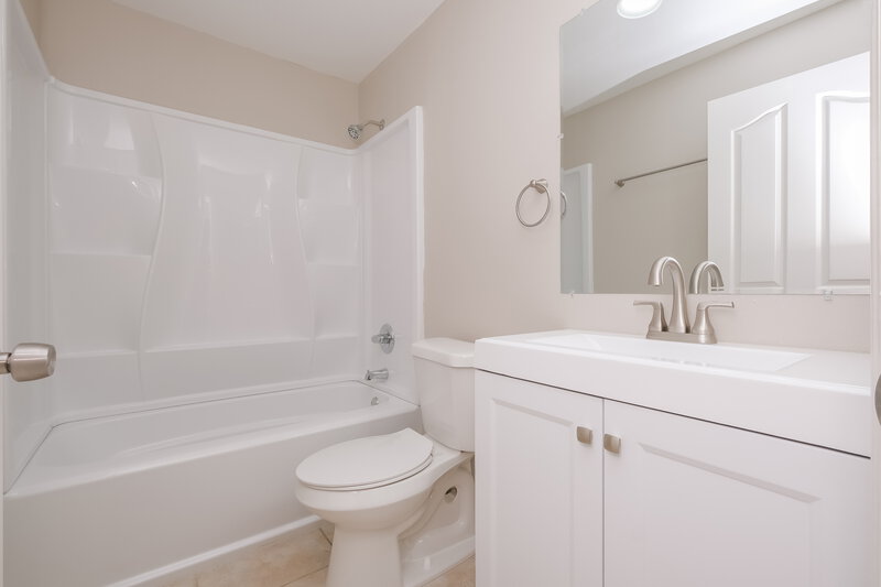 2,970/Mo, 5616 Brookdale Way Tampa, FL 33625 Bathroom View