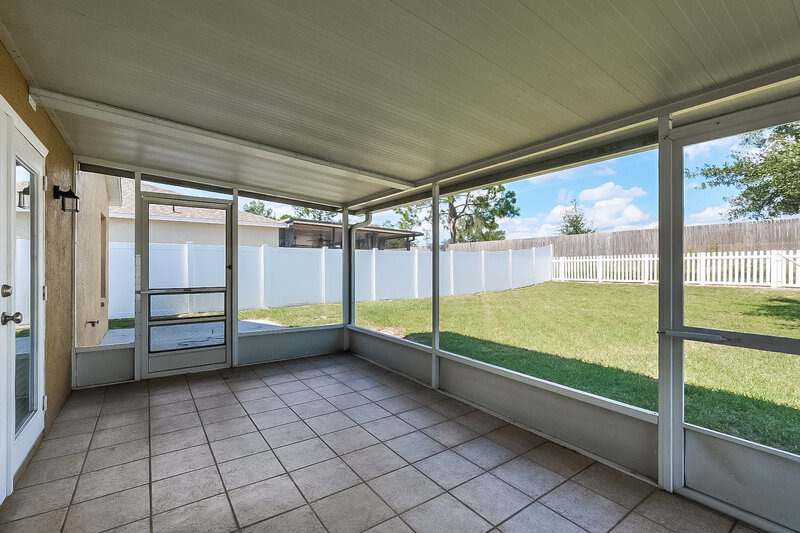 2,310/Mo, 4624 Tucson Ct Valrico, FL 33594 Screened Porch View