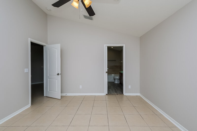 2,310/Mo, 4624 Tucson Ct Valrico, FL 33594 Main Bedroom View 2