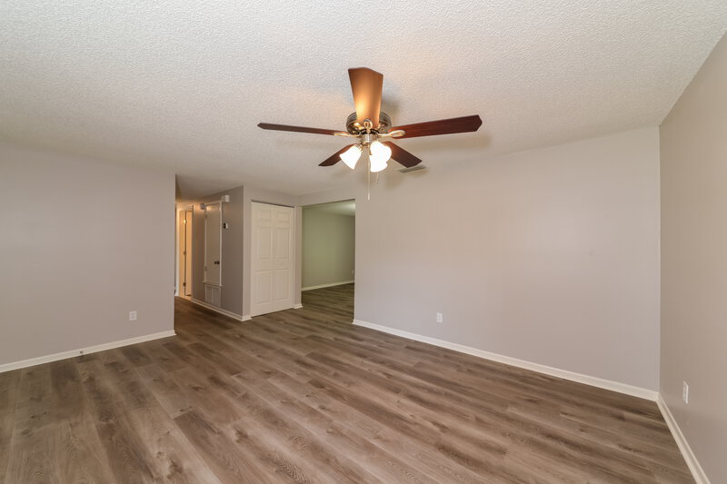 3,540/Mo, 904 Briarcliff Dr Valrico, FL 33594 Living Room View 2
