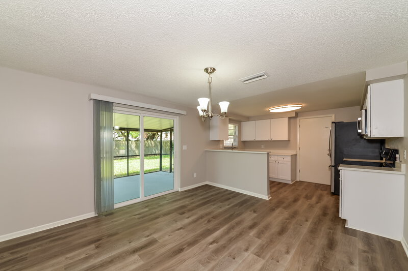 3,540/Mo, 904 Briarcliff Dr Valrico, FL 33594 Dining Room View 2