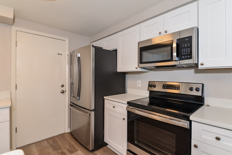 3,540/Mo, 904 Briarcliff Dr Valrico, FL 33594 Kitchen View