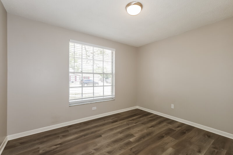 1,995/Mo, 904 Briarcliff Dr Valrico, FL 33594 Bedroom View