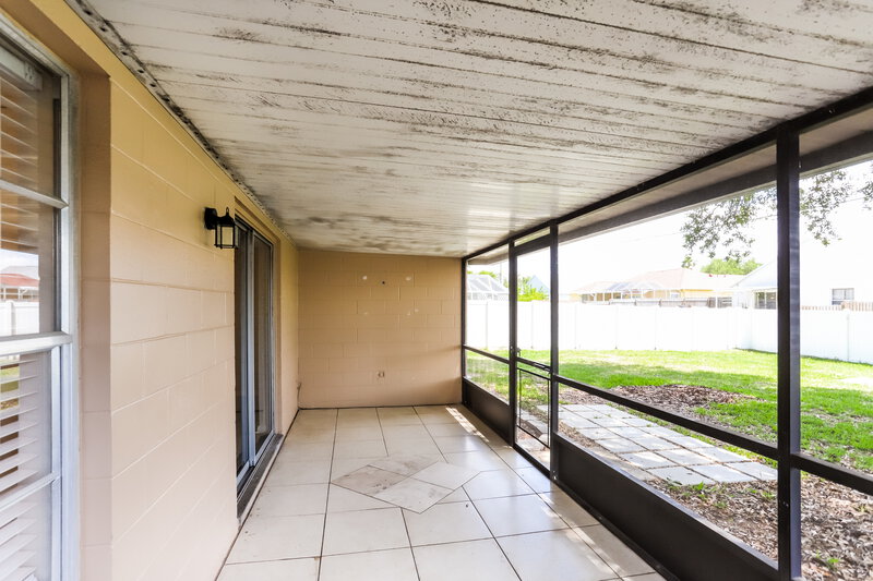 2,205/Mo, 24904 Silversmith Dr Lutz, FL 33559 Sun Room View