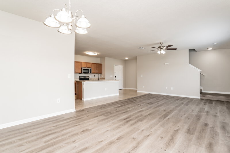 2,195/Mo, 11921 Grand Kempston Dr Gibsonton, FL 33534 Dining Room View