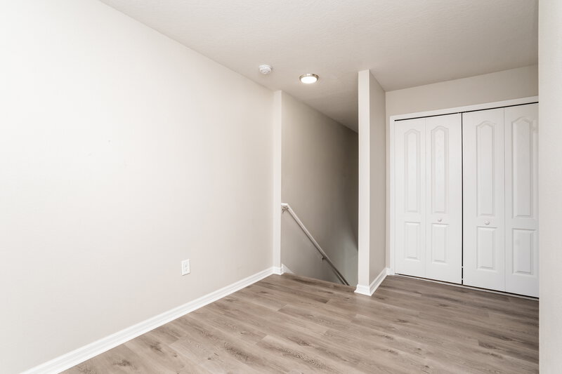 2,195/Mo, 11921 Grand Kempston Dr Gibsonton, FL 33534 Loft View