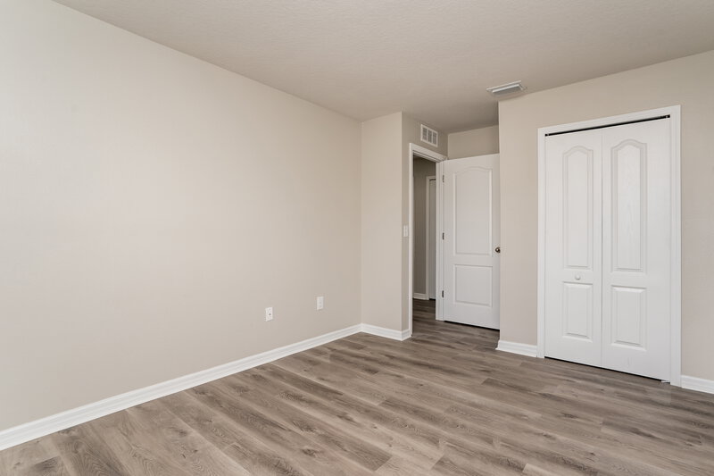2,195/Mo, 11921 Grand Kempston Dr Gibsonton, FL 33534 Bedroom View