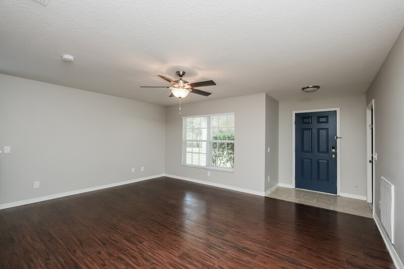 2,365/Mo, 2541 E 150th Ave Lutz, FL 33559 Living Room View 2