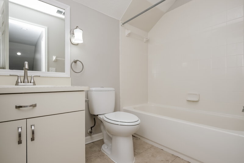 2,365/Mo, 2541 E 150th Ave Lutz, FL 33559 Bathroom View