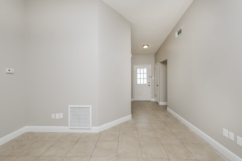 2,340/Mo, 1715 Cinnabar Ct Brandon, FL 33510 Foyer View