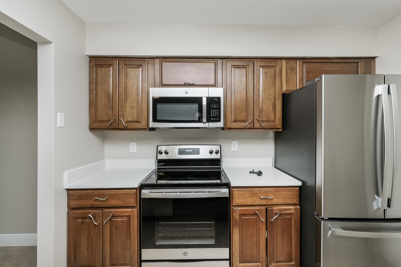 2,340/Mo, 1715 Cinnabar Ct Brandon, FL 33510 Kitchen View