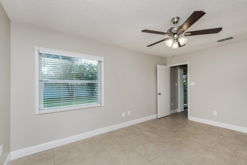2,340/Mo, 1715 Cinnabar Ct Brandon, FL 33510 Main Bedroom View