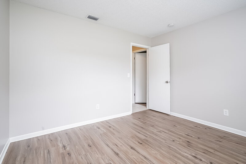 2,540/Mo, 16418 Bonneville Dr Tampa, FL 33624 Bedroom View 2