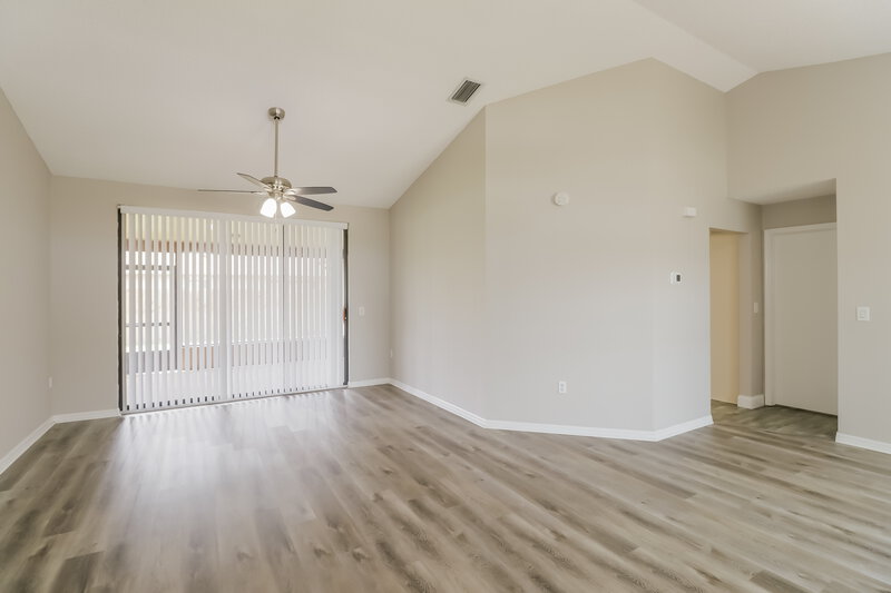 2,355/Mo, 8110 Tarsier Ave New Port Richey, FL 34653 Living Room View 2