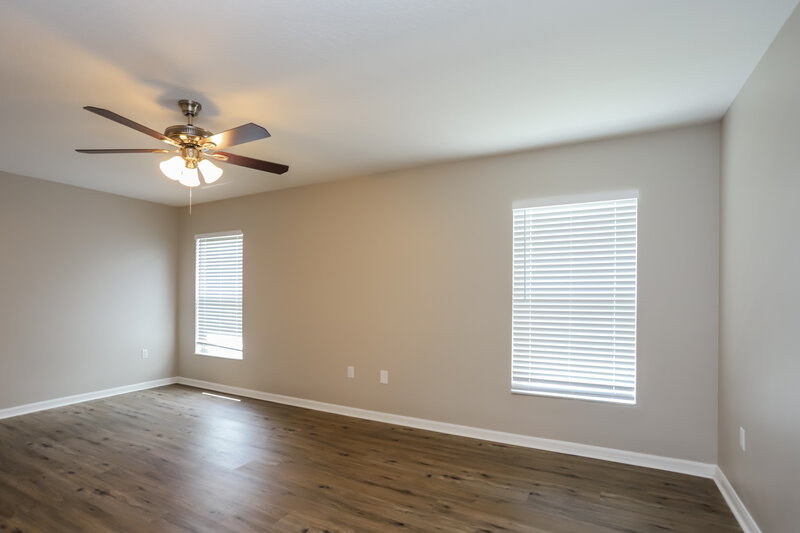 3,870/Mo, 13511 Blue Sunfish Ct Riverview, FL 33569 Living Room View 2