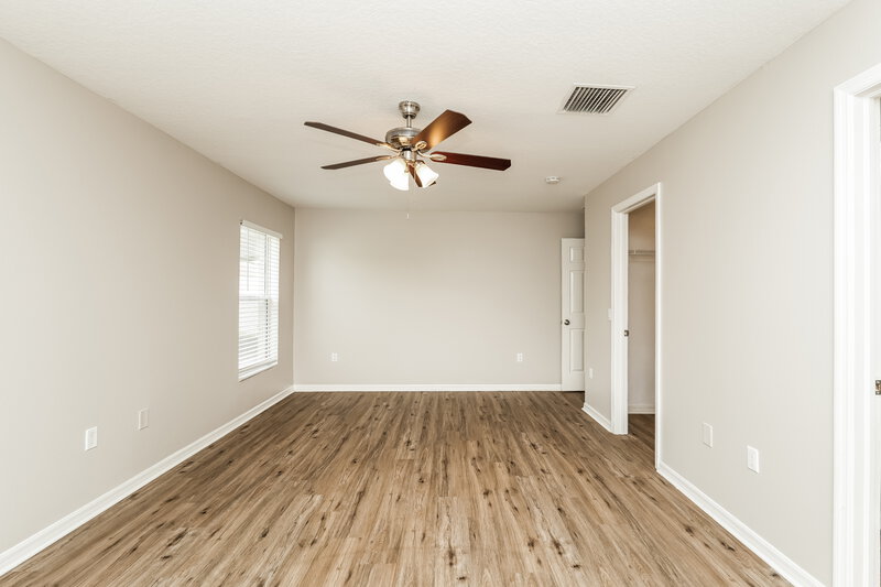 2,230/Mo, 13511 Blue Sunfish Ct Riverview, FL 33569 Main Bedroom View