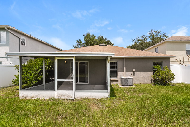 2,230/Mo, 13511 Blue Sunfish Ct Riverview, FL 33569 Rear View