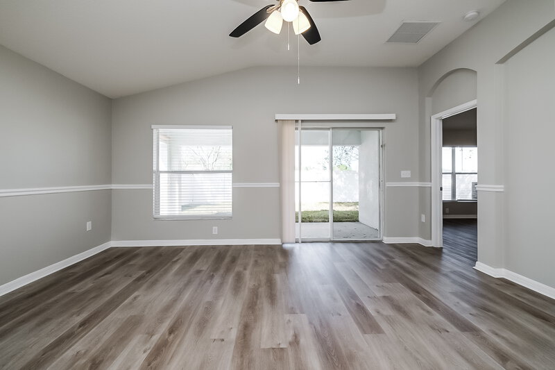 1,895/Mo, 14141 Lemon Yellow Tree Ln Brooksville, FL 34613 Living Room View
