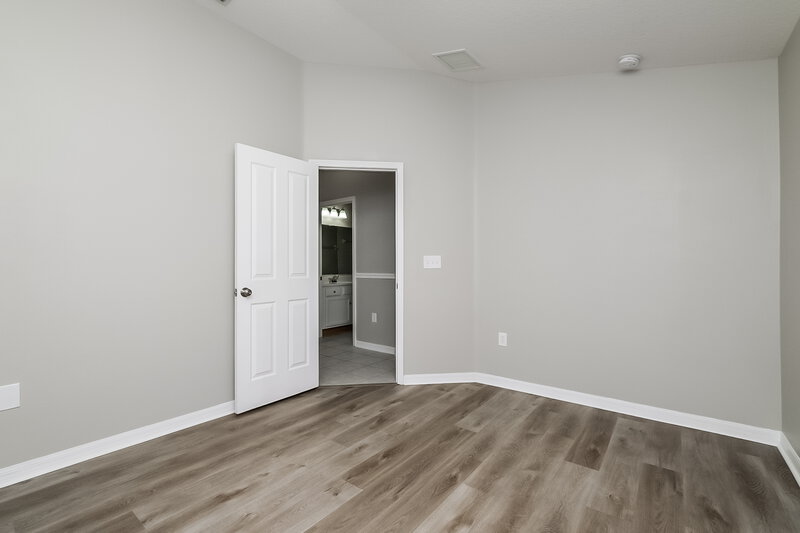 1,895/Mo, 14141 Lemon Yellow Tree Ln Brooksville, FL 34613 Bedroom View 2