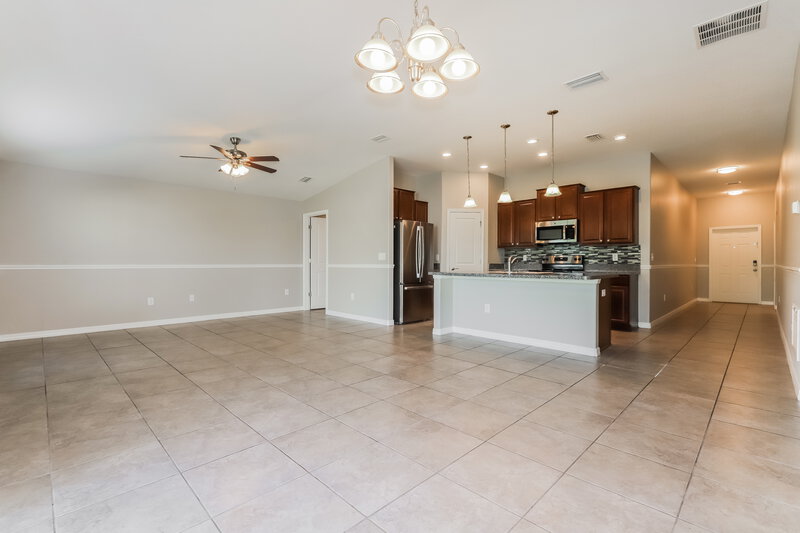 2,015/Mo, 1637 Climbing Dayflower Dr Ruskin, FL 33570 Dining Room View